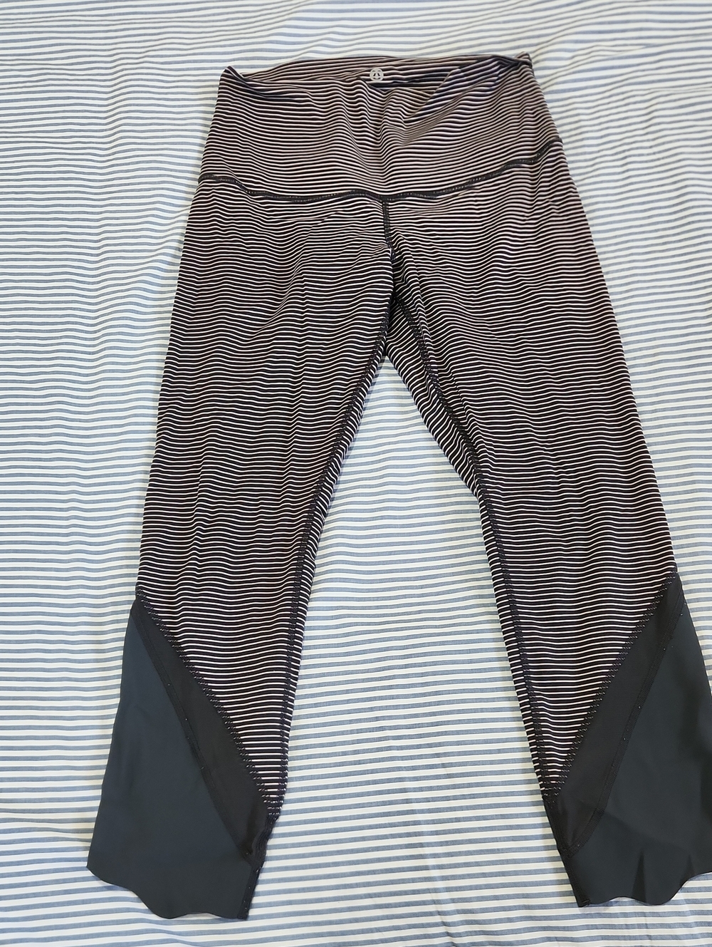 Lululemon Leggings With Scalloped Ankles